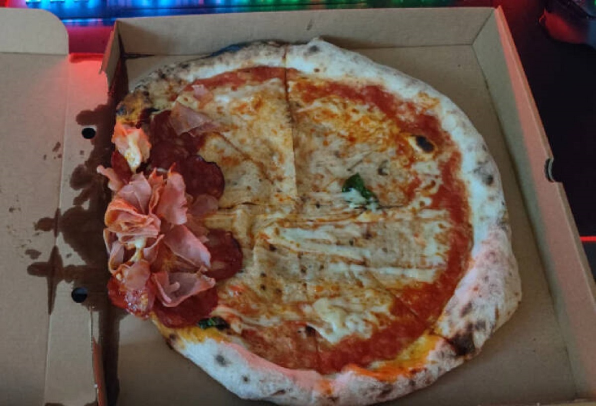 “I had a sh#tty day, so I ordered a depression pizza. It arrived like this…”