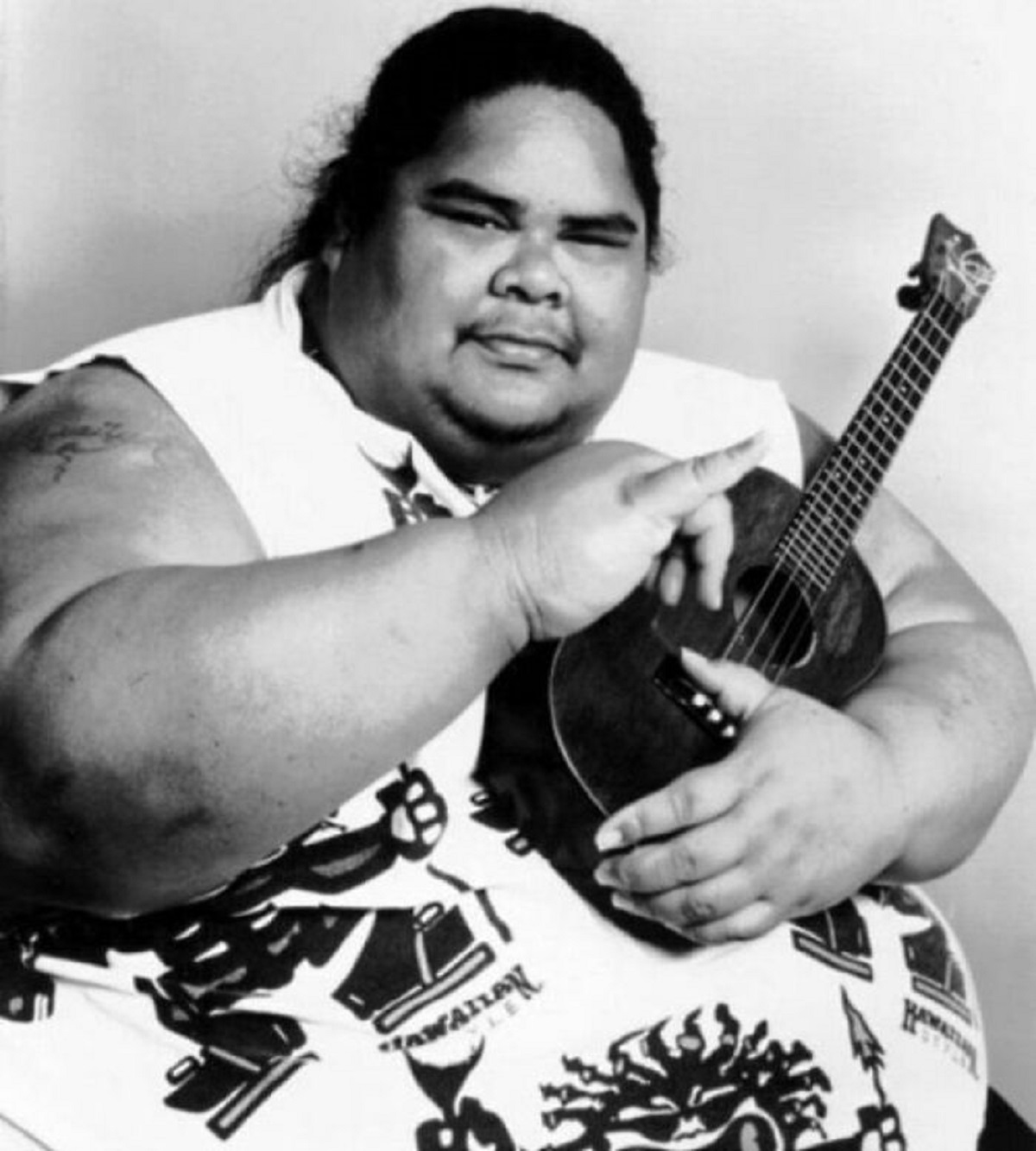 At 3 A.m. One Night In 1988, Hawaiian Singer Israel Kamakawiwo'ole Called A Local Studio And Said He Needed To Record Something Immediately. He Pleaded With The Engineer: "Please, Can I Come In? I Have An Idea." Kamakawiwo'ole Recorded The Iconic Version Of "Somewhere Over The Rainbow" In One Take, Which Would Soon Touch Countless People Across The Globe