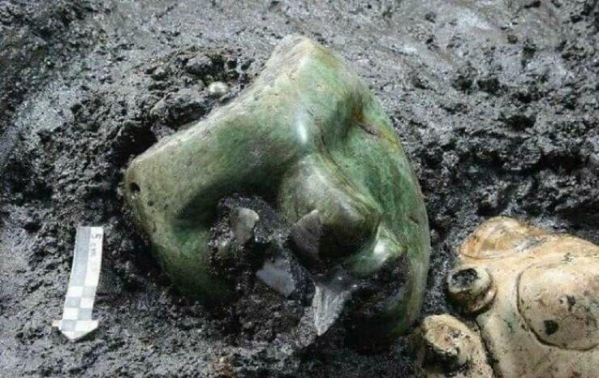 "A 2,000-Year-Old Green Serpentine Stone Mask Was Found At The Base Of The Pyramid Of The Sun In Teotihuacan, Mexico"