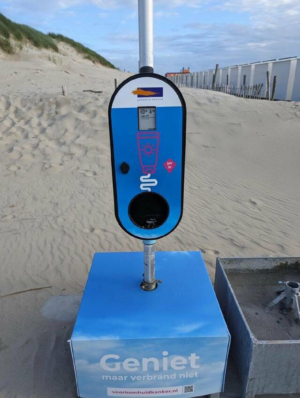 "The beaches here in the Netherlands have free sunscreen dispensers"