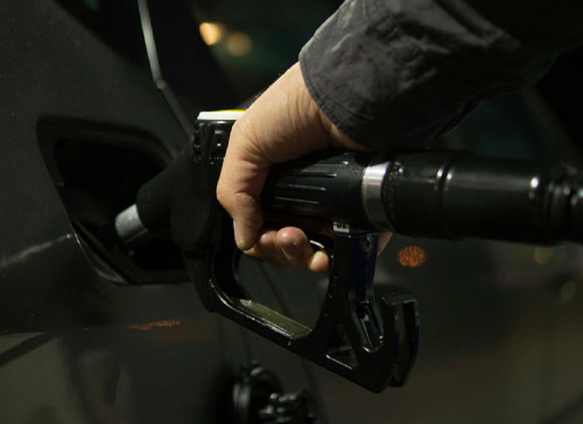 Cars must have at least three-quarters of a tank in order to leave Singapore, in order to stop them from buying cheaper gas in Malaysia and circumventing Singapore's gas tax.