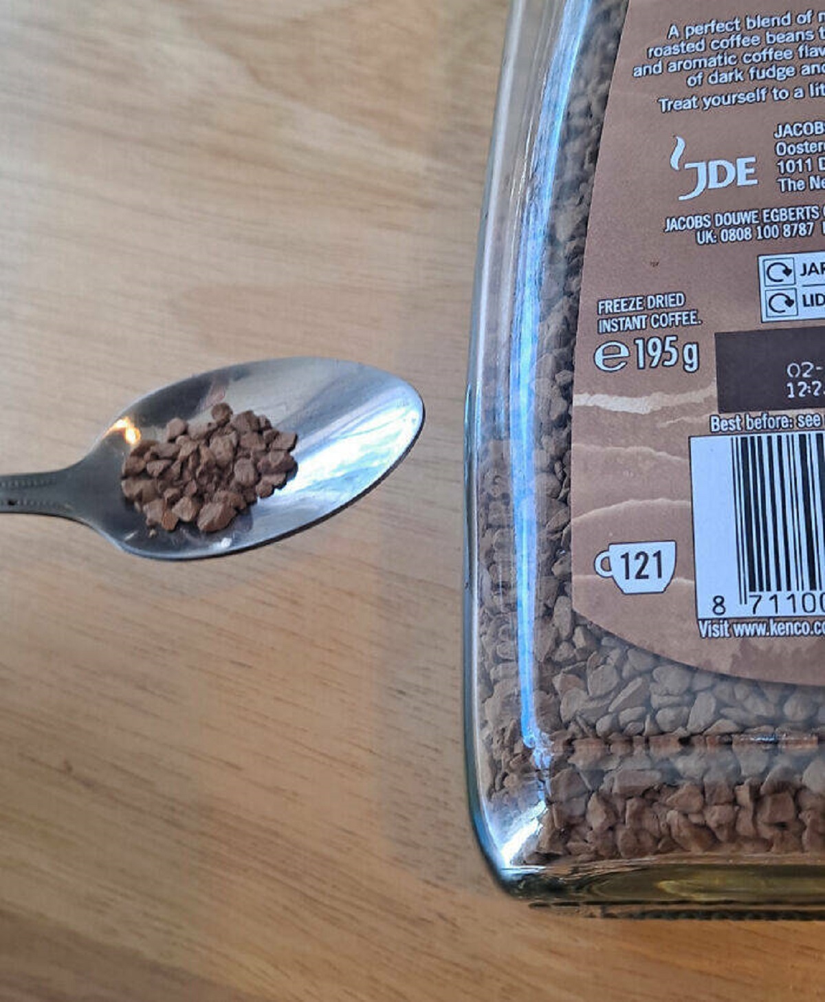"This Jar Of Coffee Seems To Imply That 1.6g Is A Valid Serving (195g ÷ 121)"