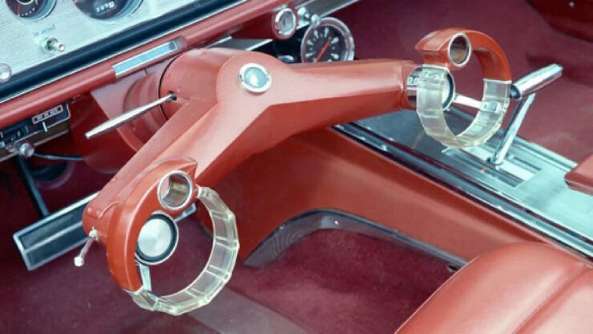 "“Wrist Twist” steering wheel offered by Mercury in 1965."