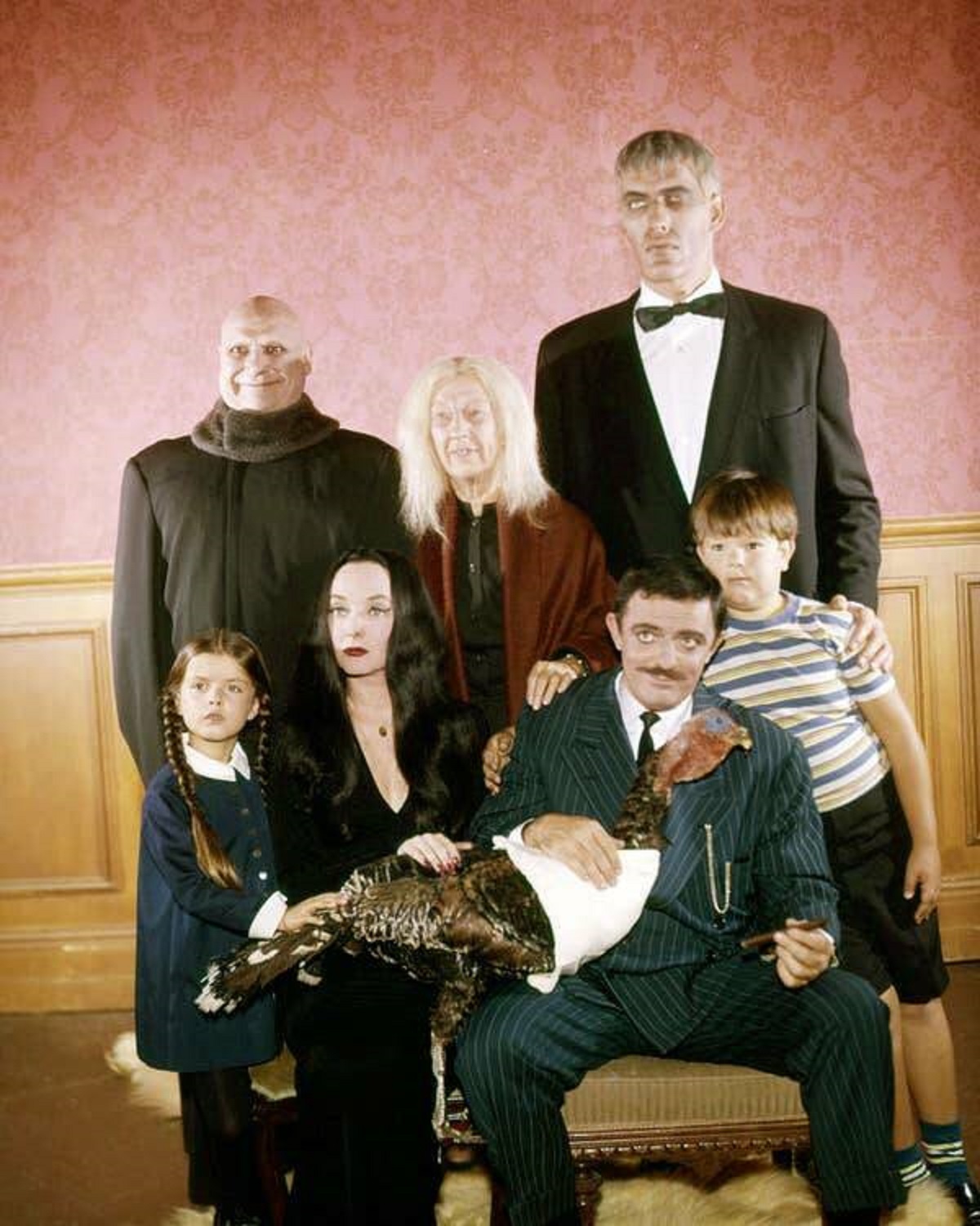 This is what the mysterious and spooky, and all together ooky cast of The Addams Family looked like in color: