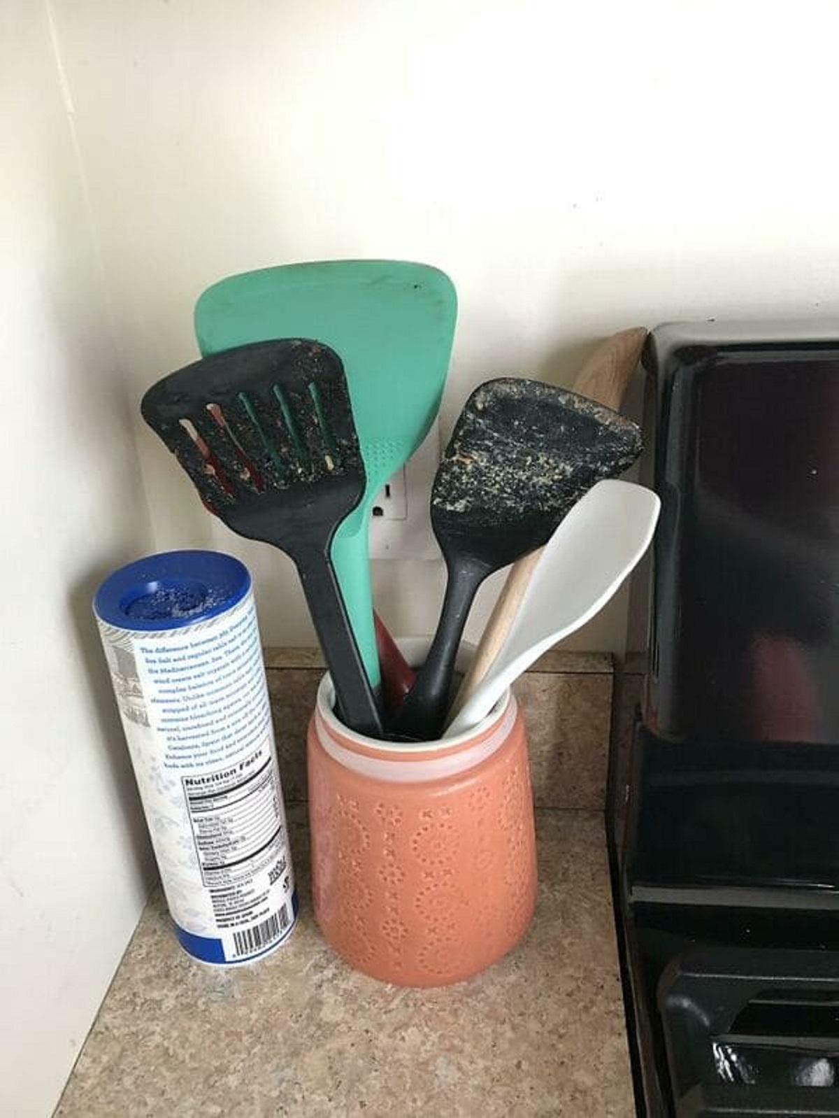 “My Roommate Thinks These Spatulas Are Clean And Still Uses Them To Cook”