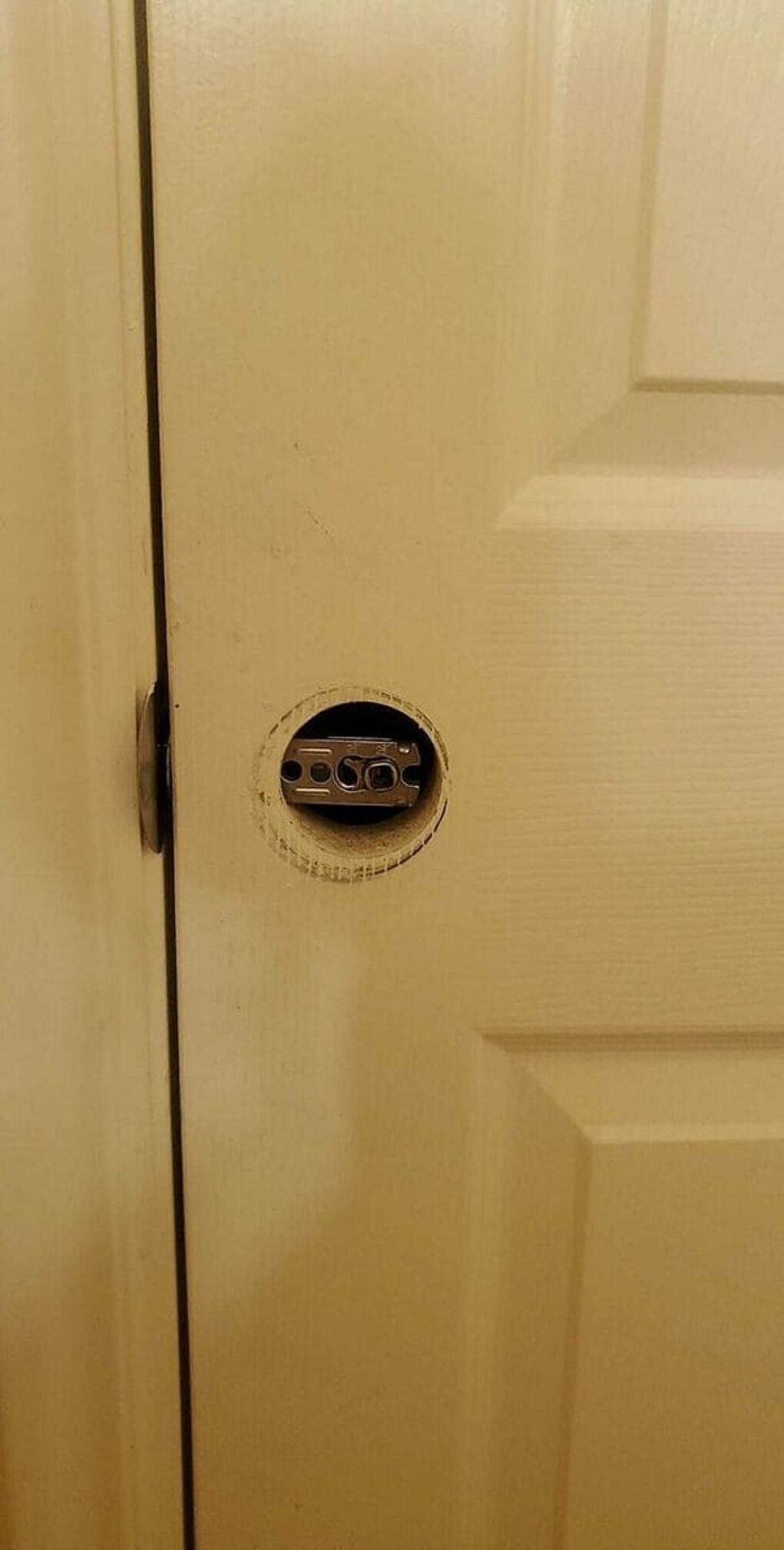 “Accidentally Locked My Roommate Out Of The Bathroom For 2 Minutes, I Promptly Unlocked Once She Notified Me, And Her Natural Reaction Was To Remove The Doorknobs From The Doors In Our House”