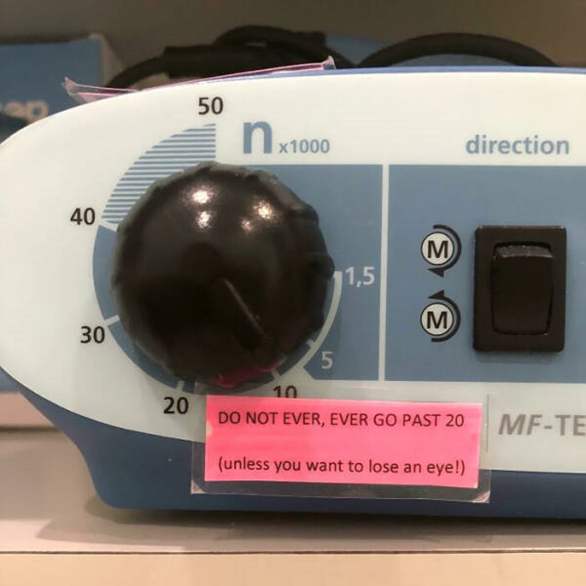 electronics - 40 30 20 50 nx1000 M 1,5 M direction 10 5 Do Not Ever, Ever Go Past 20 unless you want to lose an eye! MfTe