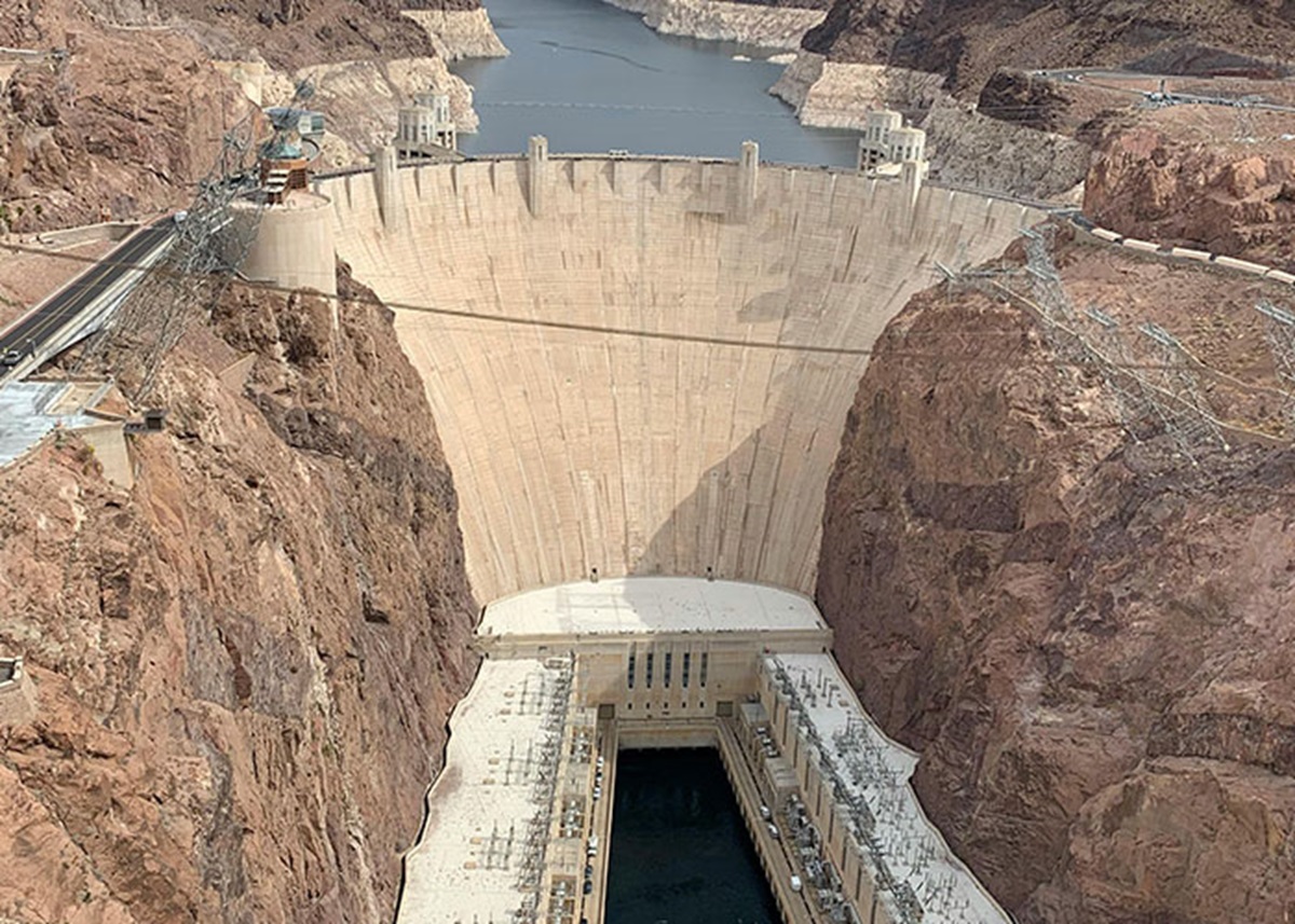 I used to work at a CONCRETE dam. I've been asked 3 different times if it is a man-made dam while looking at the dam.