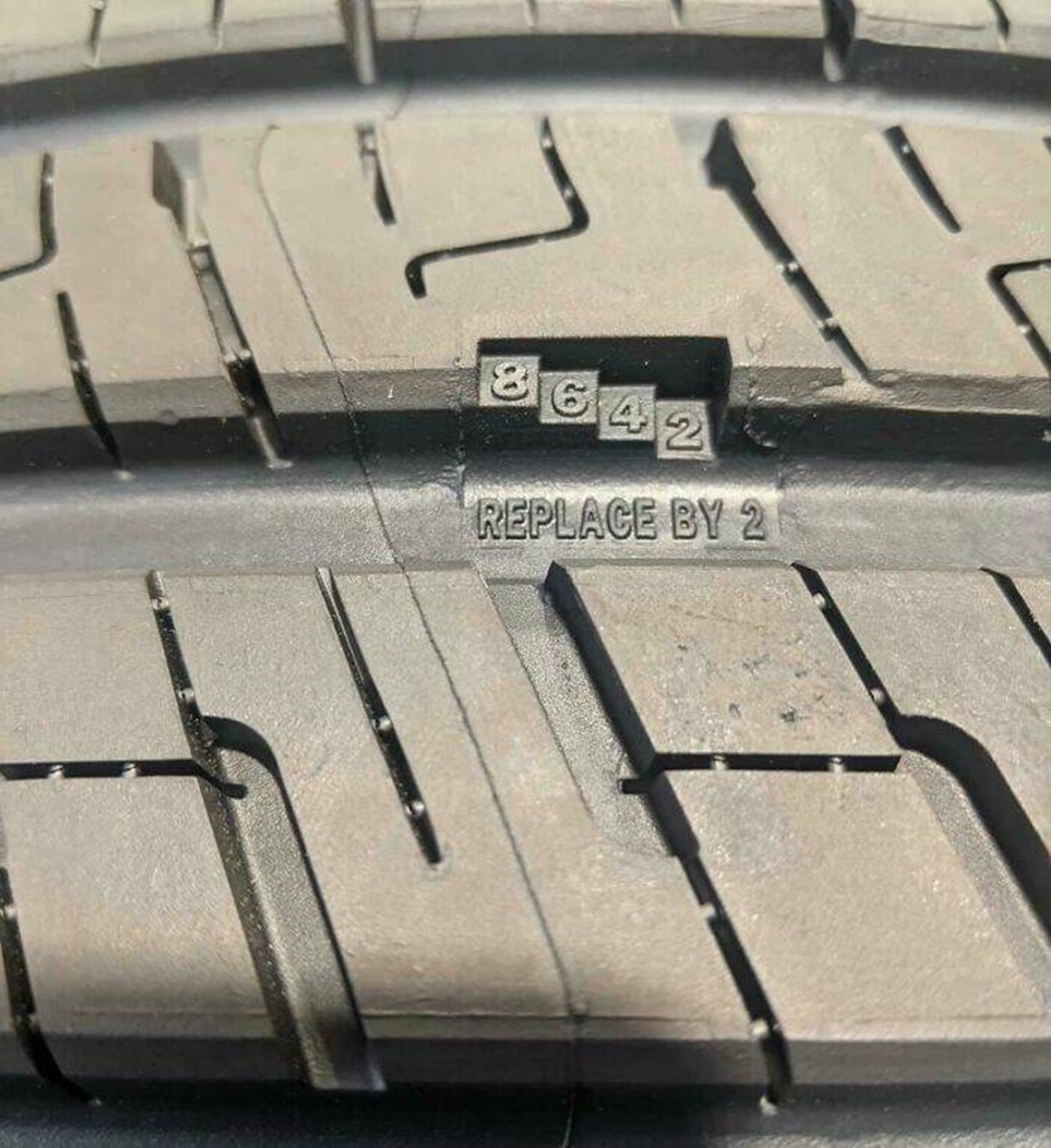 tire tread marker - 8642 Replace By 2