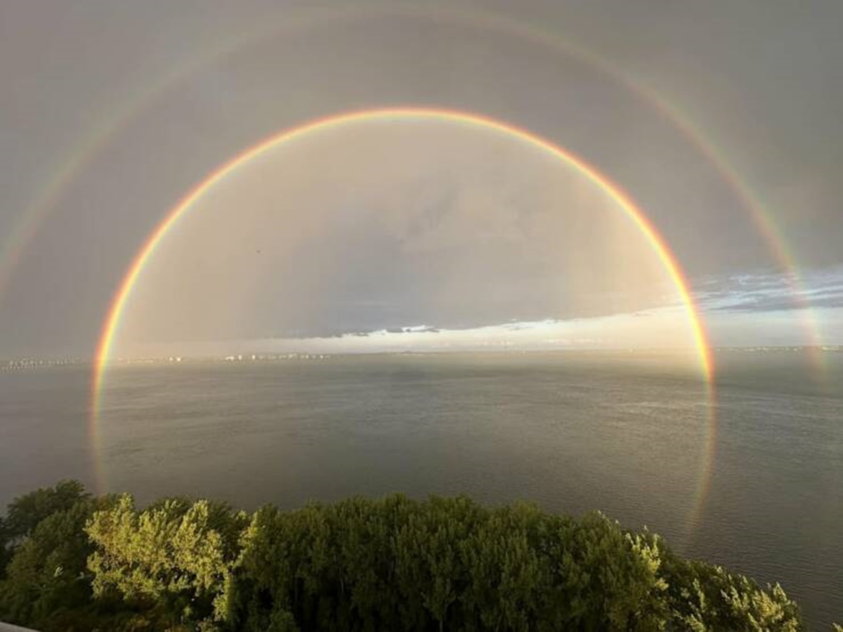 cool things you don't see every day - rainbow