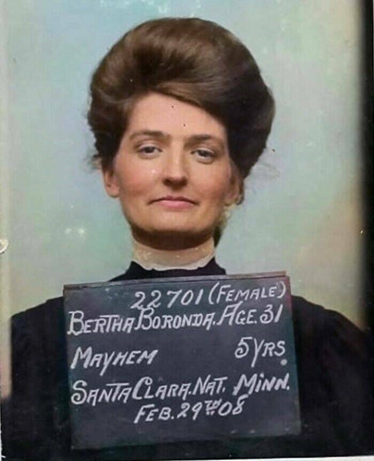 "In 1908, Bertha Boronda Was Charged With "Mayhem" — For Slicing Off Her Husband's P*nis With A Straight Razor"

"She was sentenced to five years in San Quentin, which still housed female inmates at the time. Despite Boronda's gruesome crime, her incarceration was reportedly a "quiet" one"