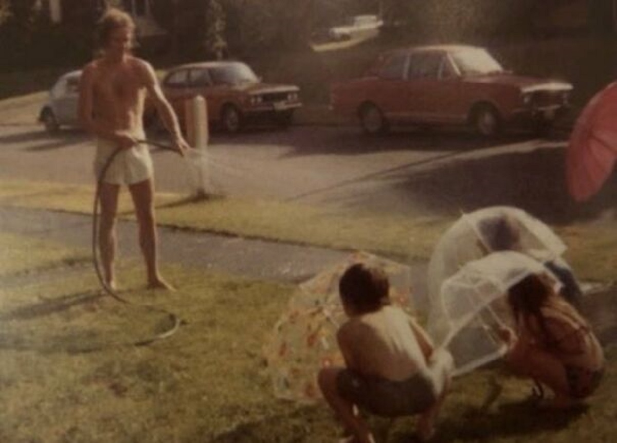 ted bundy playing with kids in his neighborhood