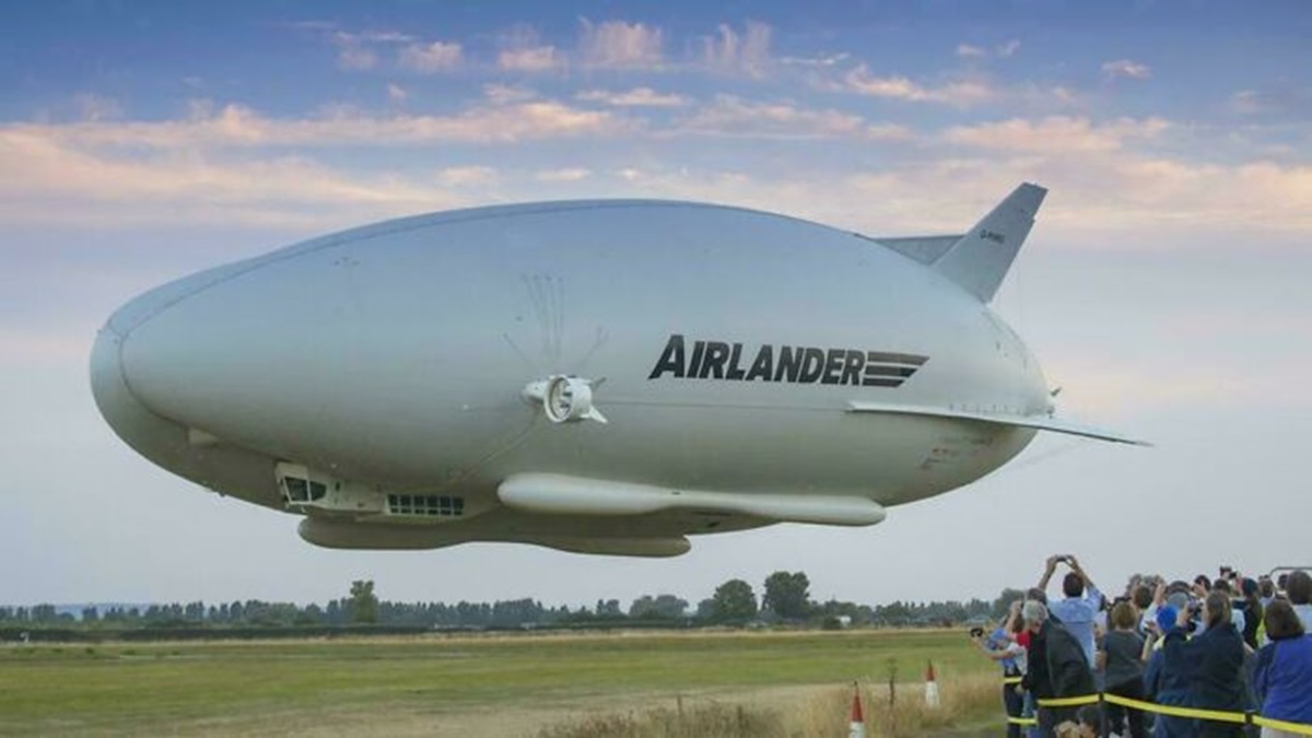 The First Airlander 10 Will Enter Service In 2028