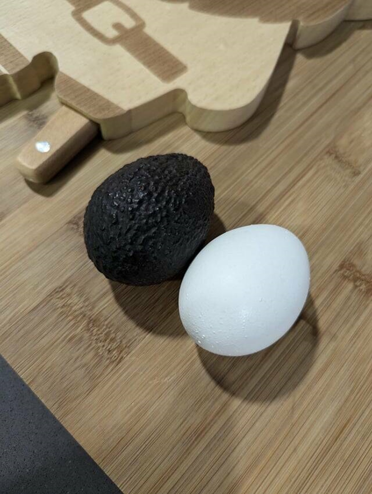 "This avocado I got from the store is barely larger than an egg"