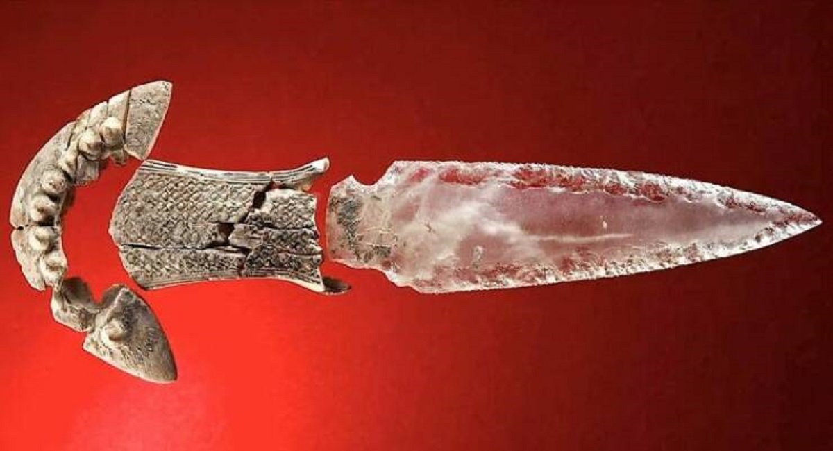 "5,000-Year-Old Rock Crystal Dagger From Spain"