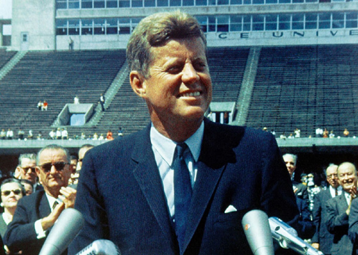 There were no gunmen in Dallas. JFK's head just did that. It's called the "no bullet theory".