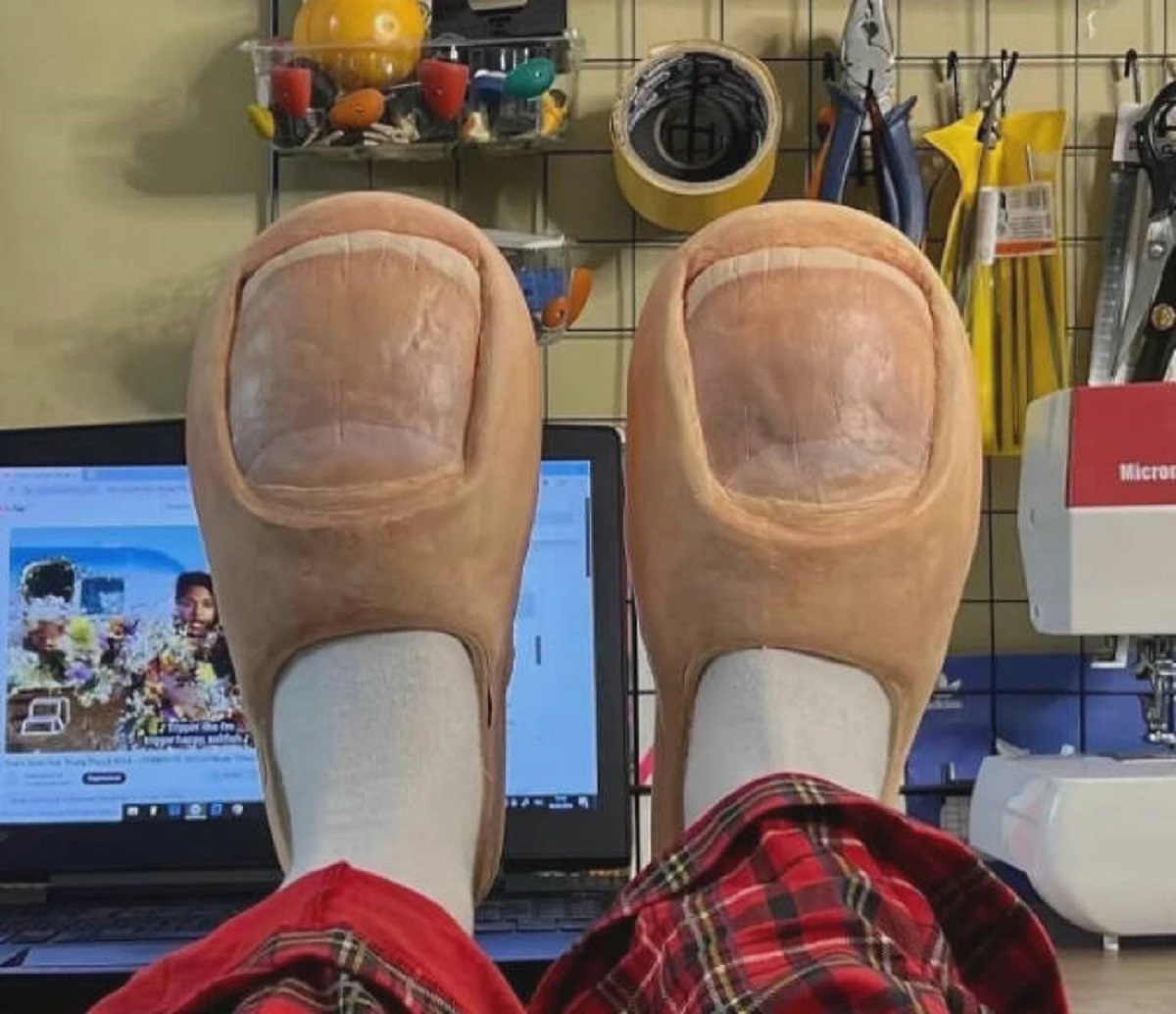 big toe slippers - Microm