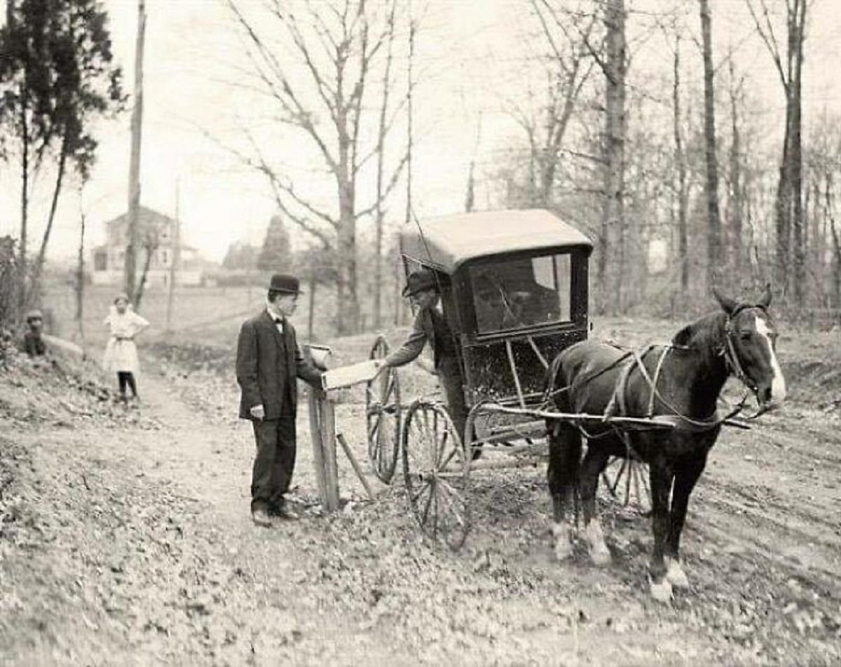 mail delivery in 1914