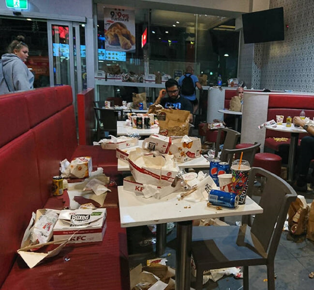 "The Absolute State Of This KFC I Went To During White Night"