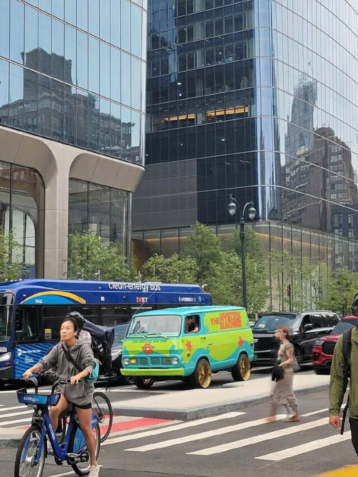 "Mystery Machine spotted in Manhattan!"