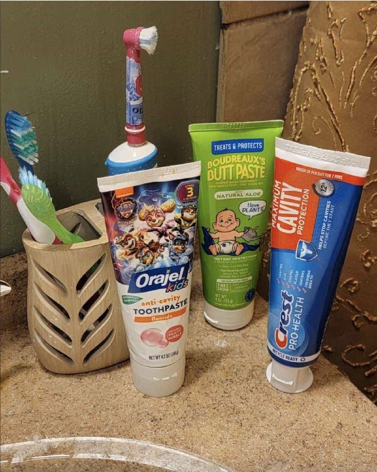 And this parent didn't get that leaving the butt paste next to the toothpaste would lead to a terrible, terrible mistake: