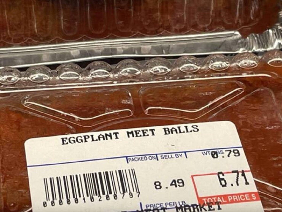 This deli worker didn't get just how awkward this typo was: