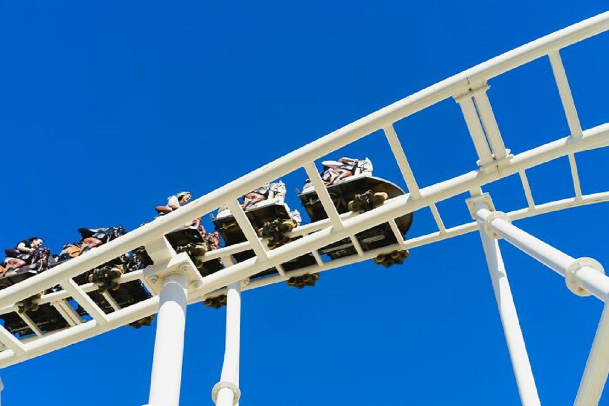 Rollercoasters are built to shake! I’ve seen so many people decide to not get on because of the sway, but it’s important! If the support beams and tracks didn’t shake, they’d simply snap with all the force from the coaster cars roaring over them.