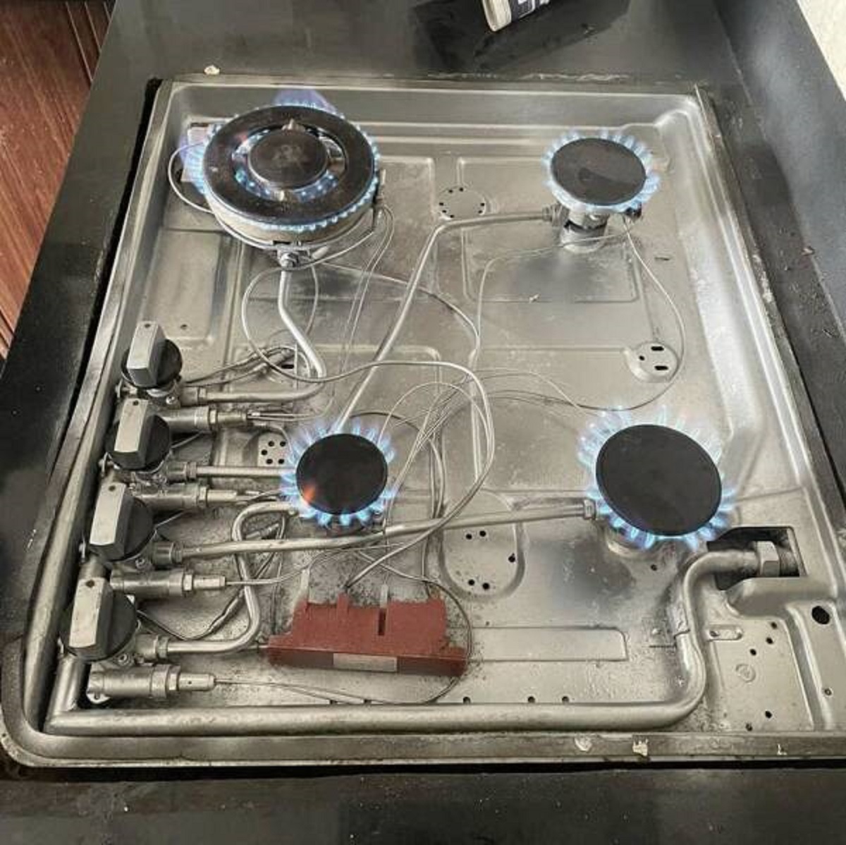 This is what the inside of a gas stove looks like: