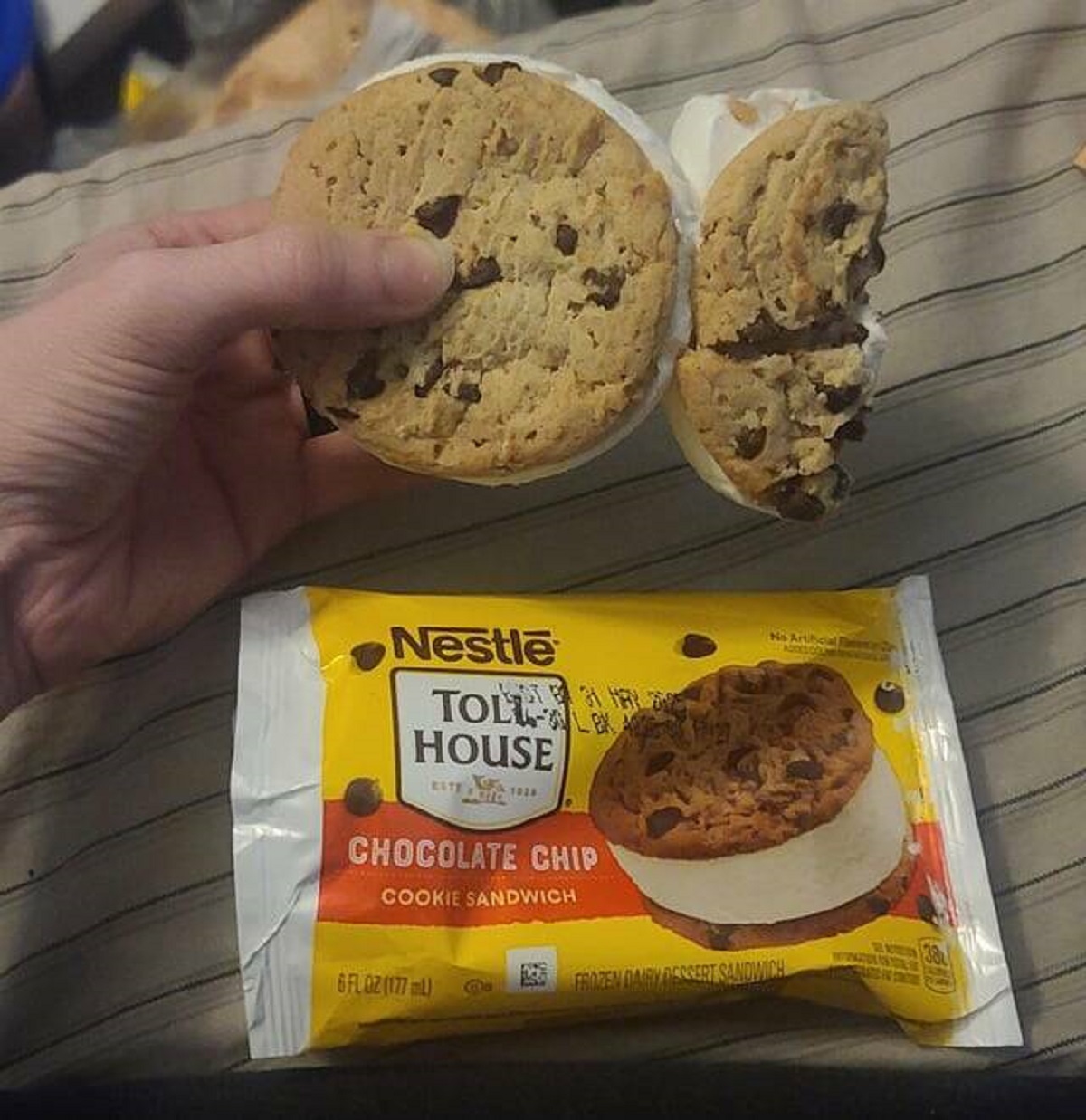 "1.5 Ice Cream Cookies In 1 Pack"