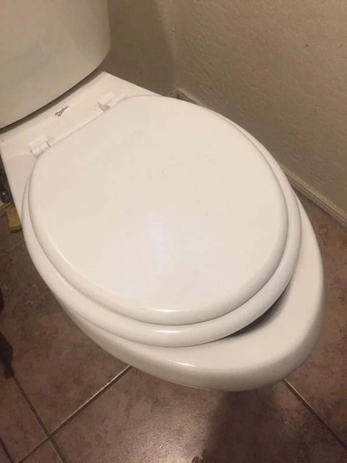 “Roommate broke the toilet seat. No worries though. He replaced it.”