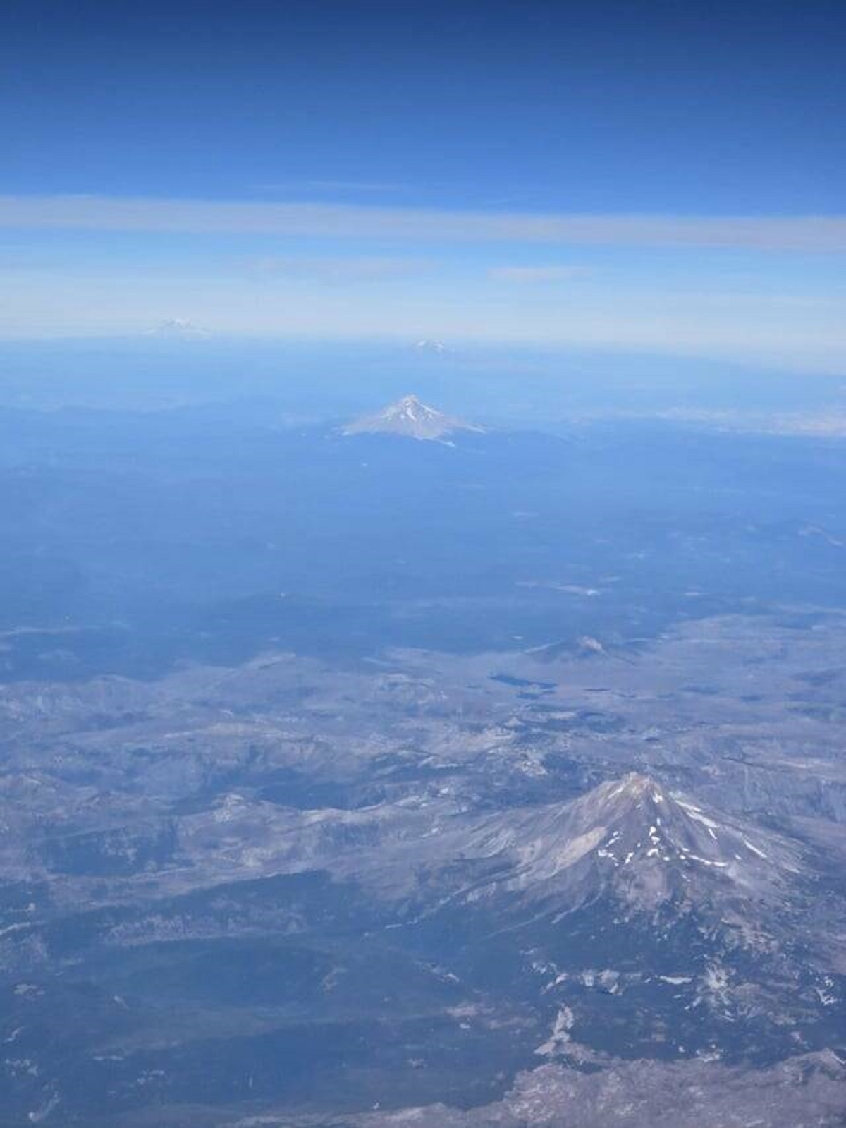 "You can see 4 different volcanos from my plane today flying into Seattle."