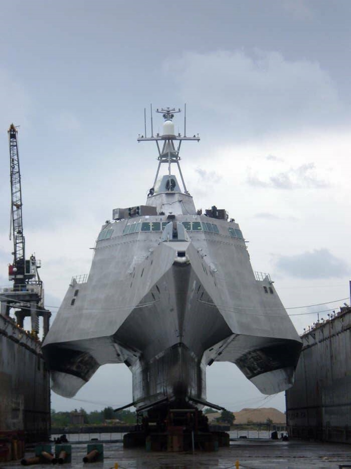 uss independence lcs 2