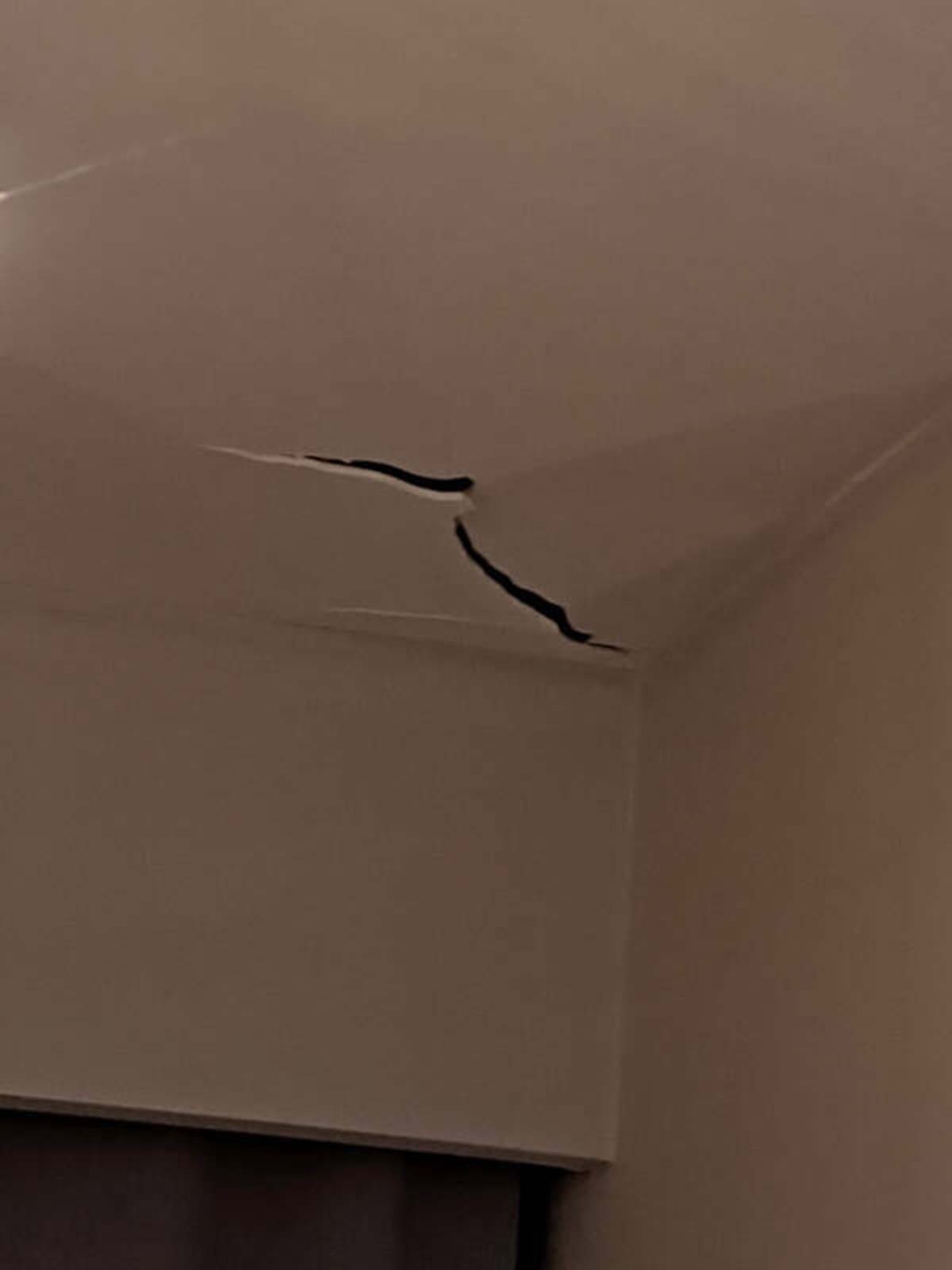 “Out of nowhere my ceiling does this right before I’ve to go to bed”