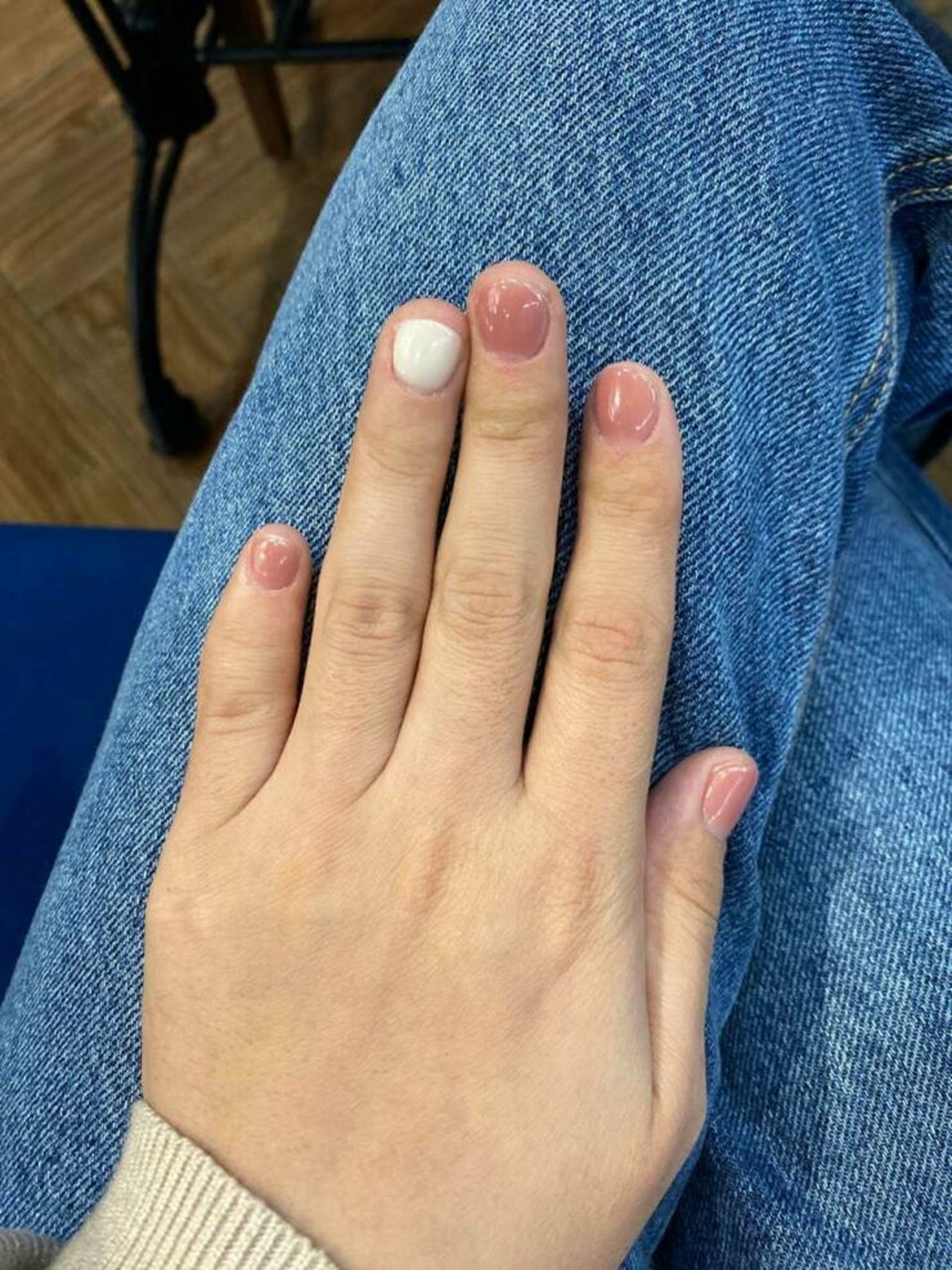 "I think my gf's pinky is too short"