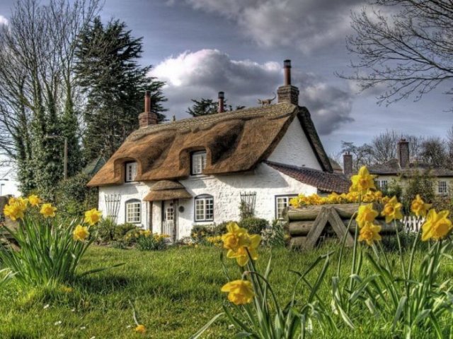 Beautiful English Houses