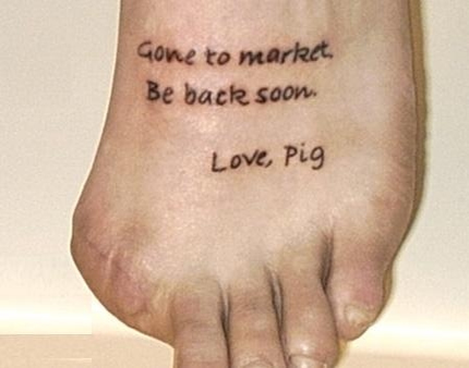 What a clever tattoo....