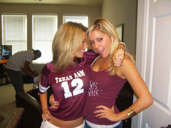 Hot Chicks In College Football Jerseys