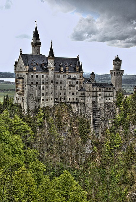 this is the castle that inspired Walt Disney