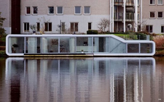 Modern House Boat B