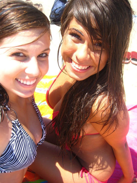 Sexy Girls From Around the Web