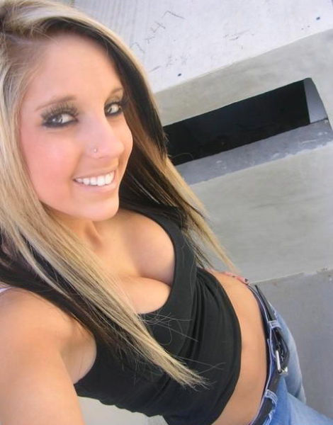 Sexy Girls From Around the Web