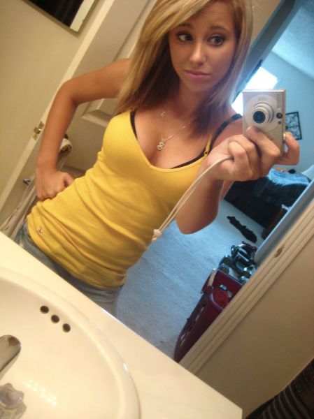 Sexy Girls From Around the Web