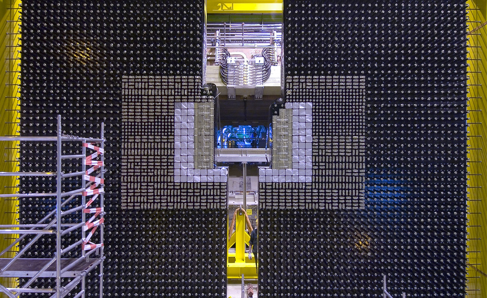 The LHCb electromagnetic calorimeter. This huge 6X7 square meter wall consists of 3300 blocks containing scintillator, fibre optics and lead. It will measure the energy of particles produced in proton-proton collisions at the LHC when it is started. Photons, electrons and positrons will pass through the layers of material in these modules and deposit their energy in the detector through a shower of particles. 