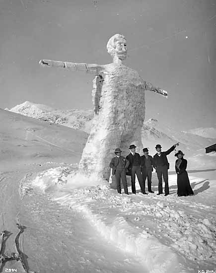 Artistic Snow Sculptures
