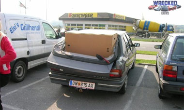 Always check that your shopping fits in the trunk before attempting to close it.