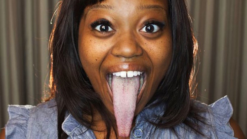 CHICKS WITH LONG TONGUES