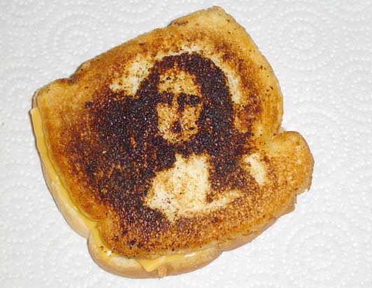 I know the mona lisa isnt a religious figure but i wanted to show you how amazing she looks on burnt bread