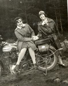 Women Showing Some Ankle!