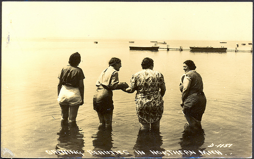 Women Showing Some Ankle!