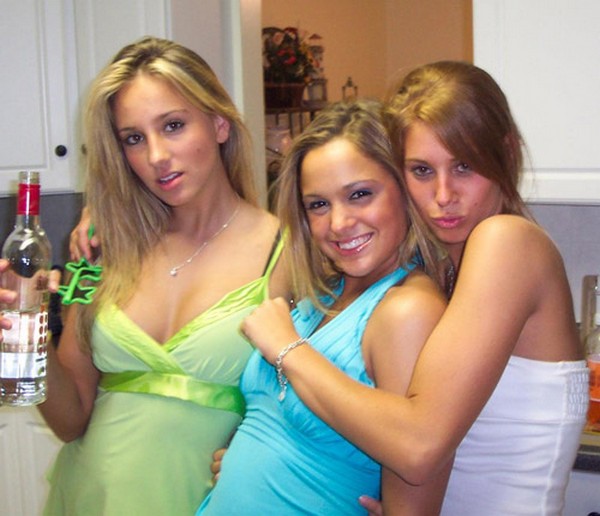 Hot Girls Getting Fucked At College Party